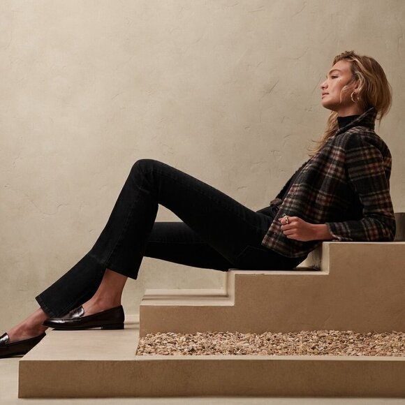 Banana Republic Black Low-Rise Y2K VIBE Bootcut Jeans Size 0/25 - Picture 3 of 4